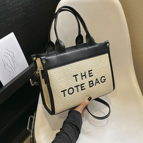 Fashionable Handbag Letter Single Shoulder Crossbody Bag Designer Bag Women's Bag Fashionable Women's Grass Knitted Handbag Clas