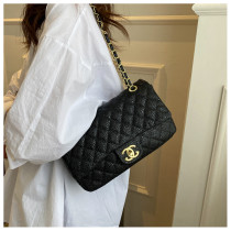 Tide girl 2024 new bags small fragrance wind rhombic chain one-shoulder crossbody bag caviar small square bag