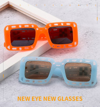 Summer New Sunglasses Square Frame Hollow Design Fashion Show Unisex Glasses Ins Popular Sunglasses T22053
