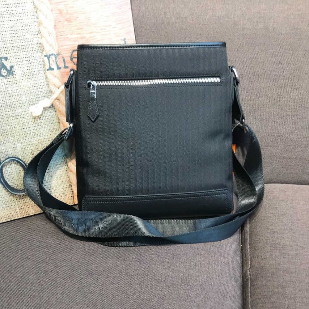 円 19秋冬高品質エルメス Hermes メンズ ショルダーバッグコピー 数量限定発表 お見逃しなく M Creditshop Jp