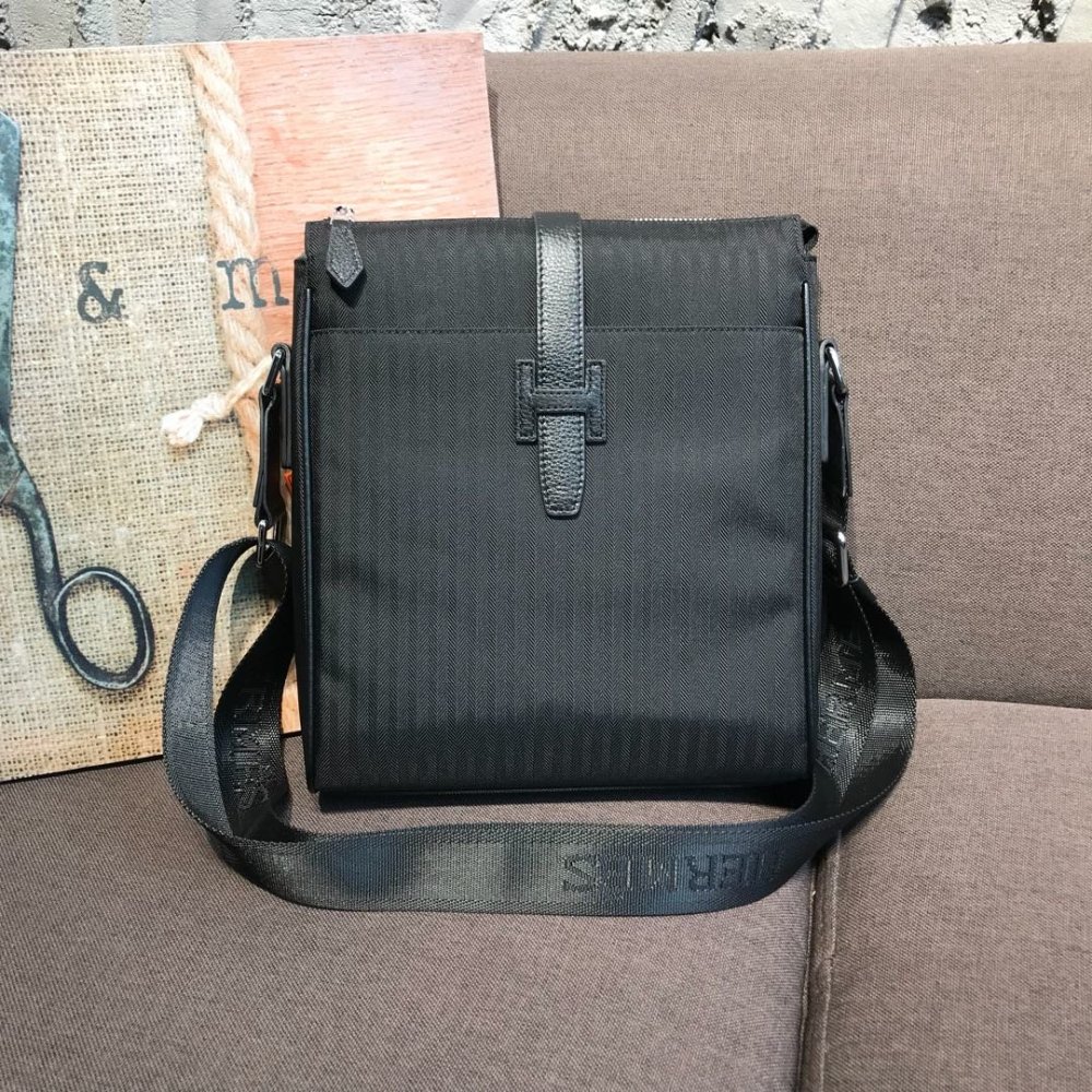 円 19秋冬高品質エルメス Hermes メンズ ショルダーバッグコピー 数量限定発表 お見逃しなく M Creditshop Jp