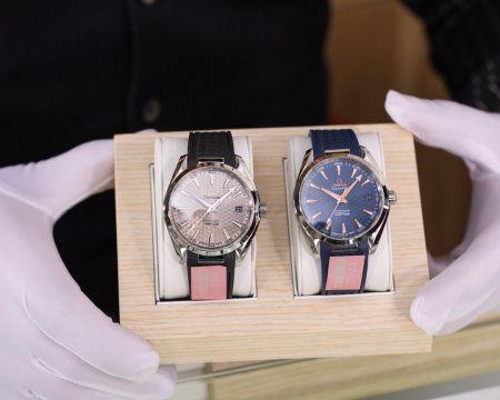 注目度NO.1オメガ シーマスター コピーシリーズ メンズ 自動巻き  2色