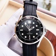 定番人気オメガ シーマスター コピーシリーズ メンズ 自動巻き 7色