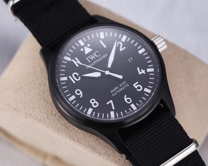 注目度NO.1IWC パイロットウォッチ コピーシリーズ メンズ 自動巻き