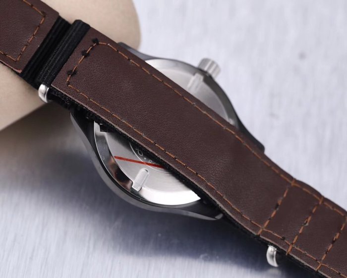 注目度NO.1IWC パイロットウォッチ コピーシリーズ メンズ 自動巻き