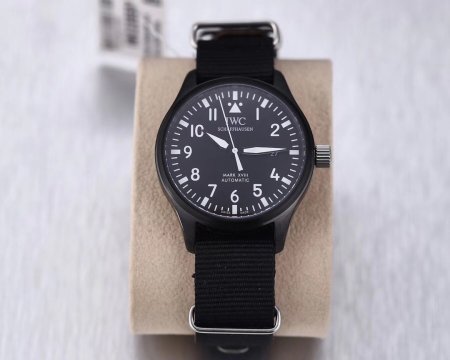 注目度NO.1IWC パイロットウォッチ コピーシリーズ メンズ 自動巻き