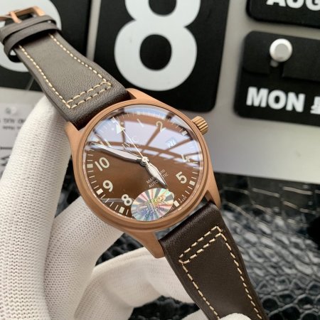 高品質IWC パイロットウォッチ コピーシリーズ メンズ 自動巻き