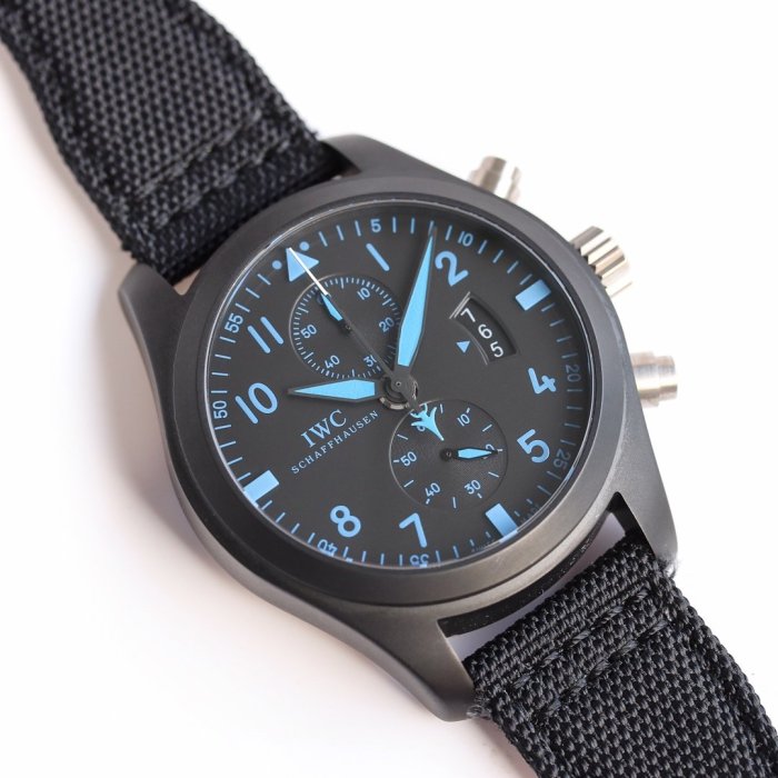 高品質IWC パイロットウォッチ コピーシリーズ メンズ 自動巻き
