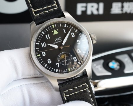 人気高級IWC パイロットウォッチ コピーシリーズ メンズ 自動巻き2色