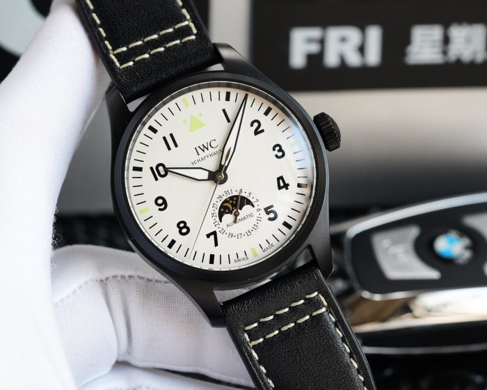 人気高級IWC パイロットウォッチ コピーシリーズ メンズ 自動巻き2色