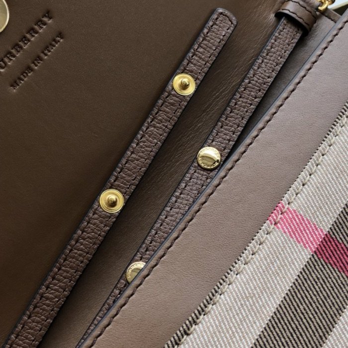 2019秋冬高品質バーバリー(BURBERRY)☆レディース 長財布コピー ☆気持ちの良い触り心地♪相性抜群！