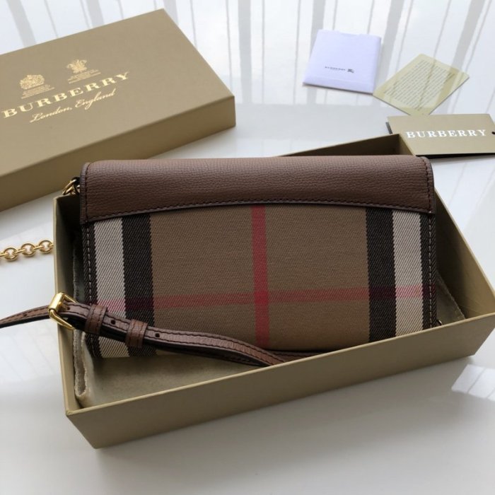 2019秋冬高品質バーバリー(BURBERRY)☆レディース 長財布コピー ☆気持ちの良い触り心地♪相性抜群！