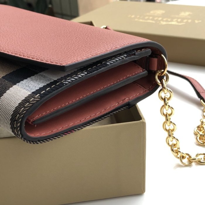 2019秋冬高品質バーバリー(BURBERRY)☆レディース 長財布コピー ☆気持ちの良い触り心地♪相性抜群！