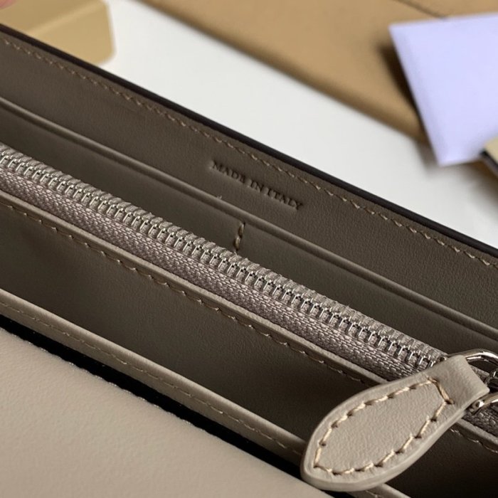 2019秋冬高品質バーバリー(BURBERRY)☆レディース 長財布コピー ☆数量限定発表！お見逃しなく！