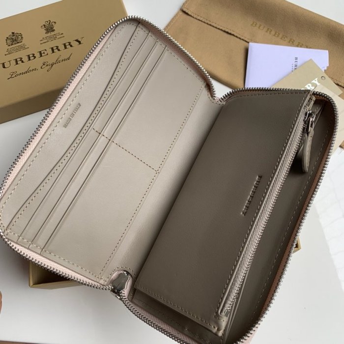  2019秋冬新作☆超売れ筋バーバリー(BURBERRY)☆レディース 長財布コピー ☆特別価格にて販売!!今一番流行っている人気アイテム!!