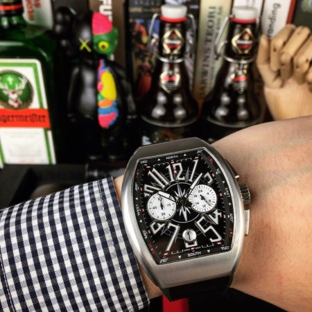 高品質フランクミュラー 時計 スーパーコピー メンズ クオーツ      2色 