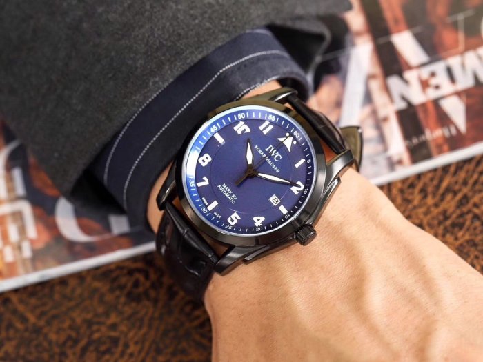 大人気新作IWC エンジニア コピーシリーズ メンズ 自動巻き3色