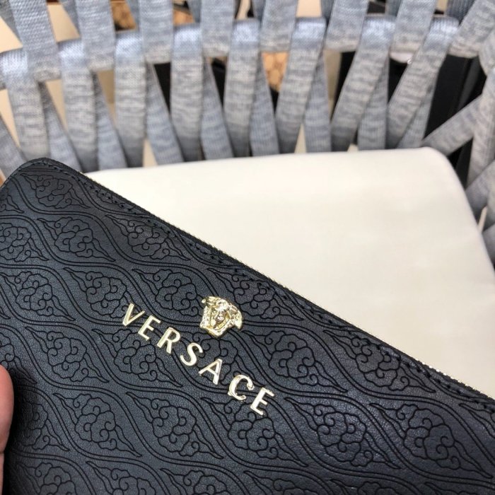 2019大人気爆発ヴェルサーチェ(VERSACE)☆メンズ 長財布コピー ☆人気商品今流行り欠かせない存在☆★ 
