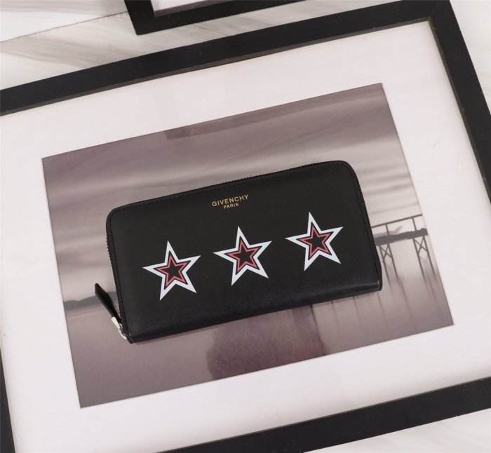 2019秋冬大人気ジバンシー(GIVENCHY)☆メンズ 長財布コピー ☆絶品定番商品!今から活躍!絶賛発売中！♪♪