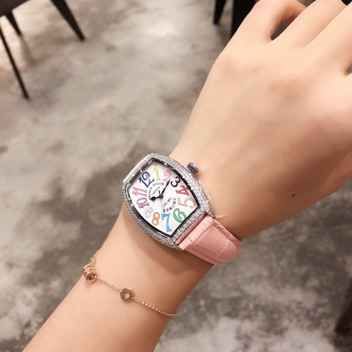 大人気フランクミュラー 時計 コピー レディース クオーツ    