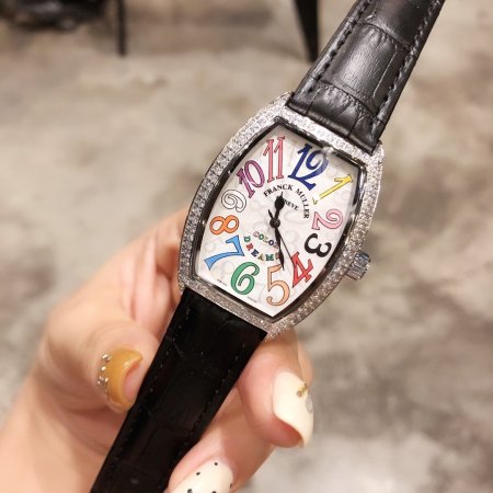 大人気新品フランクミュラー 時計 コピー レディース クオーツ 