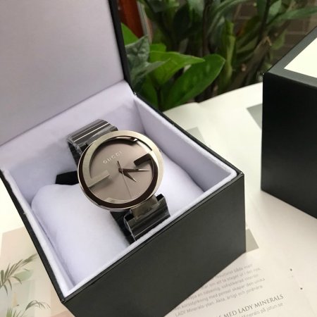 注目度NO.1グッチ 時計 コピー メンズ クオーツ 