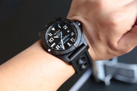 注目度NO.1ブライトリング 時計 コピー メンズ 自動巻き3色