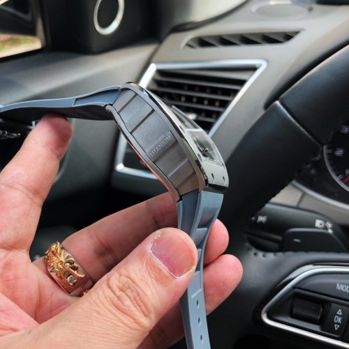 高品質リシャールミル 時計 スーパーコピー メンズ 自動巻き2色