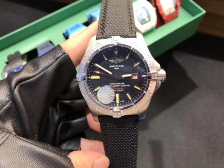 高級人気新品ブライトリング 時計 スーパーコピー メンズ 自動巻き4色
