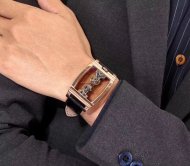 大人気新品コルム 時計 コピー メンズ 自動巻き2色