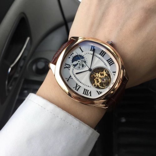 定番人気カルティエ ドライブ ドゥ カルティエ コピーシリーズ メンズ 自動巻き7色