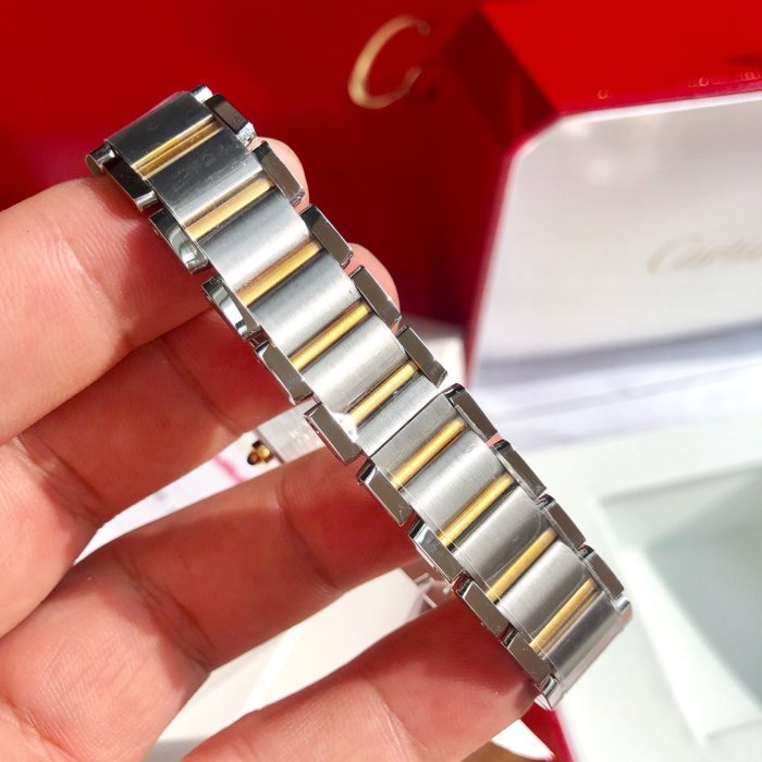高品質カルティエ パンテール コピーシリーズ レディース クオーツ