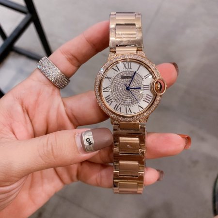 定番人気カルティエ バロンブルー コピーシリーズ レディース クオーツ