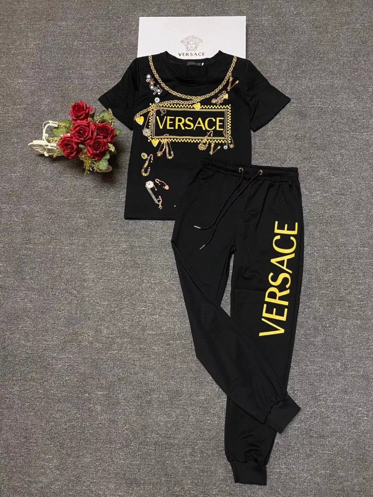 円 13800 ヴェルサーチェ服コピー 定番人気2020新品 Versace レディース セットアップ 2色 M Creditshop Jp