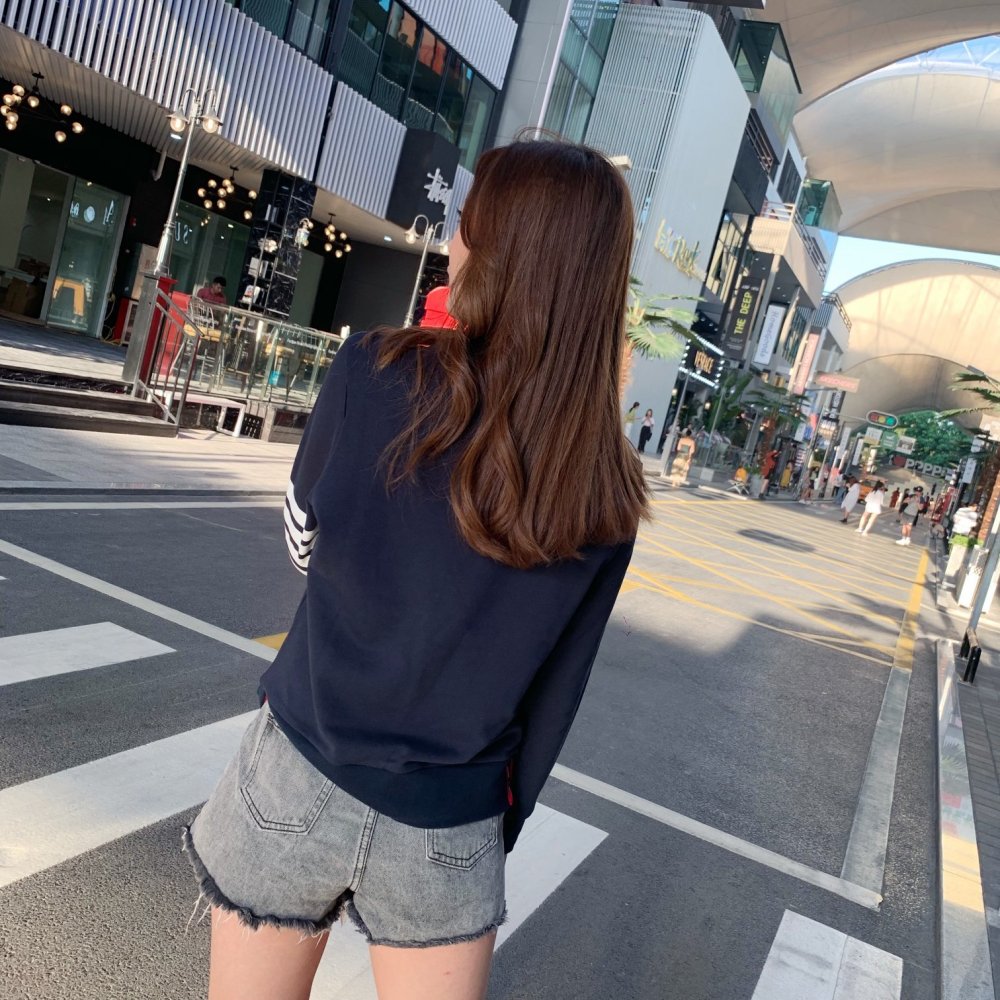 円 トム ブラウン服コピー 定番人気新品 Thom Browne 男女兼用 パーカー M Creditshop Jp