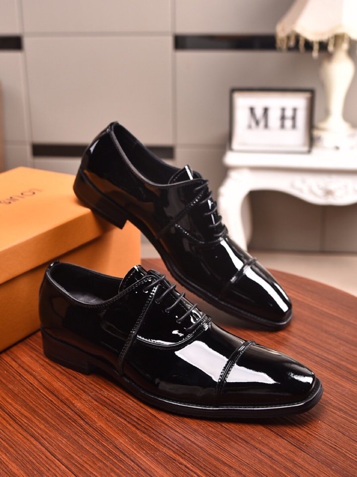 円 ルイヴィトン靴コピー 大人気春夏新作 Louis Vuitton メンズ 革靴 M Creditshop Jp