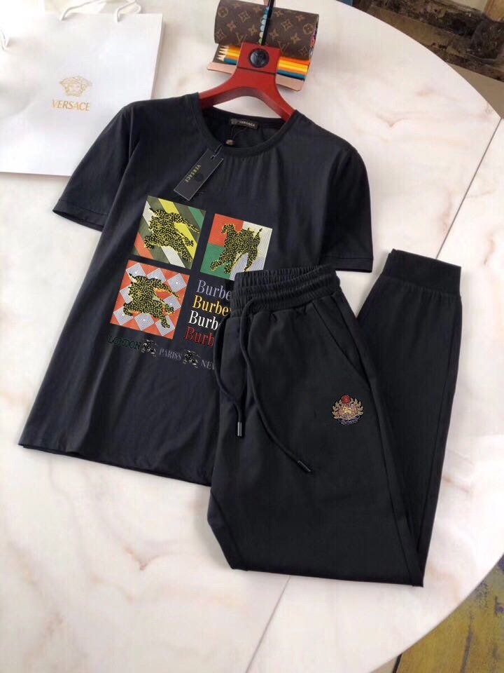 円 バーバリー服コピー 定番人気新品 Burberry メンズ セットアップ 2色 M Creditshop Jp