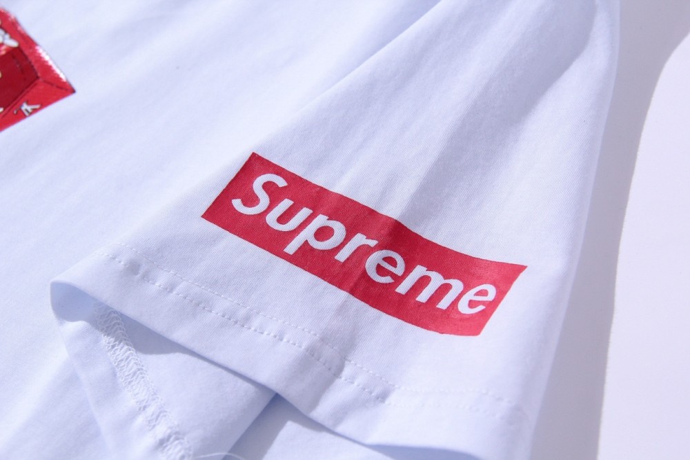 円 9800 シュプリーム服コピー 定番人気新品 Supreme メンズ 半袖tシャツ 2色 M Creditshop Jp