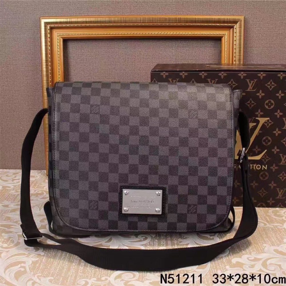 円 ルイヴィトンバッグコピー 定番人気新品 Louis Vuitton メンズ ショルダーバッグ M Creditshop Jp