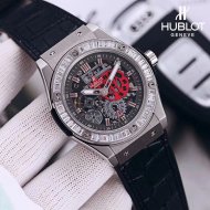 定番人気売れ筋ウブロ コピー メンズ 自動巻き 8色