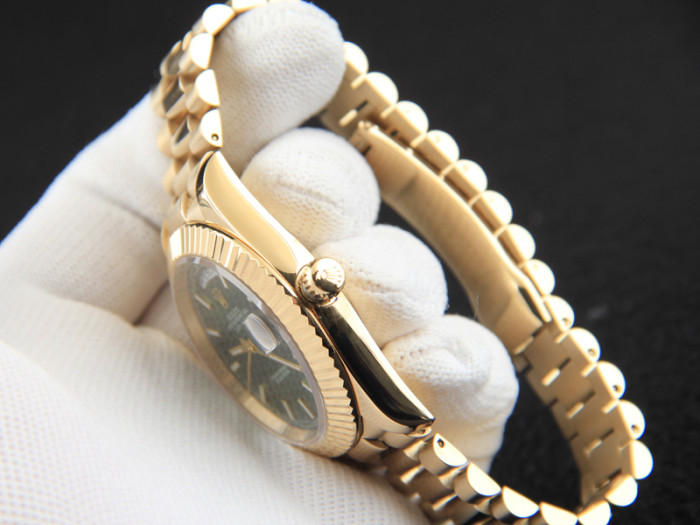 定番人気売れ筋ロレックス コピー 時計 Rolex デイデイト  シリーズ メンズ 自動巻き