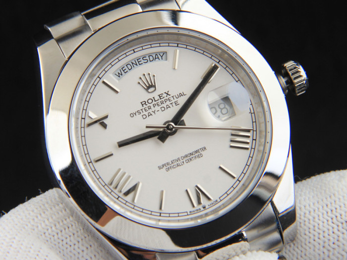 定番人気売れ筋ロレックス コピー 時計 Rolex デイデイト  シリーズ メンズ 自動巻き
