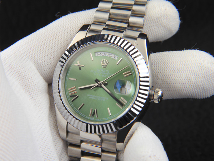 定番人気売れ筋ロレックス コピー 時計 Rolex デイデイト  シリーズ メンズ 自動巻き