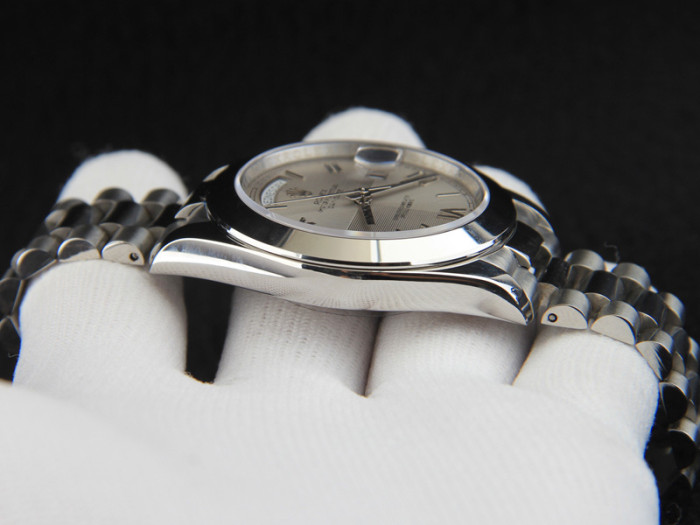 人気売れ筋ロレックス コピー時計 Rolex デイデイト  シリーズ メンズ 自動巻き