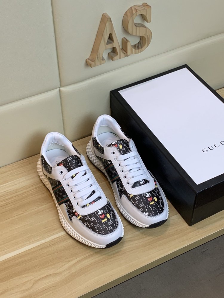 円 グッチ靴コピー定番人気新品 Gucci メンズ スニーカー M Creditshop Jp