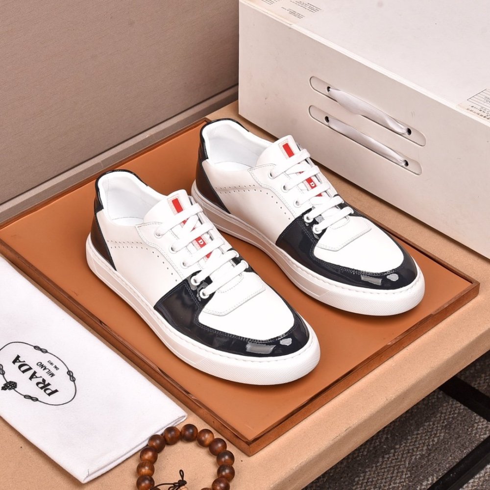 円 プラダ靴コピー 大人気新品 Prada メンズ カジュアルシューズ M Creditshop Jp