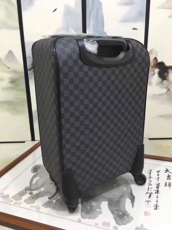 ルイヴィトンバッグコピー 大人気2020新品 Louis Vuitton  男女兼用 スーツケース