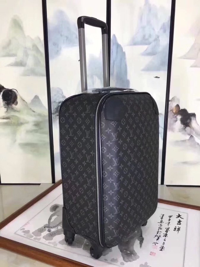 ルイヴィトンバッグコピー 2020新品注目度NO.1 Louis Vuitton  男女兼用 スーツケース