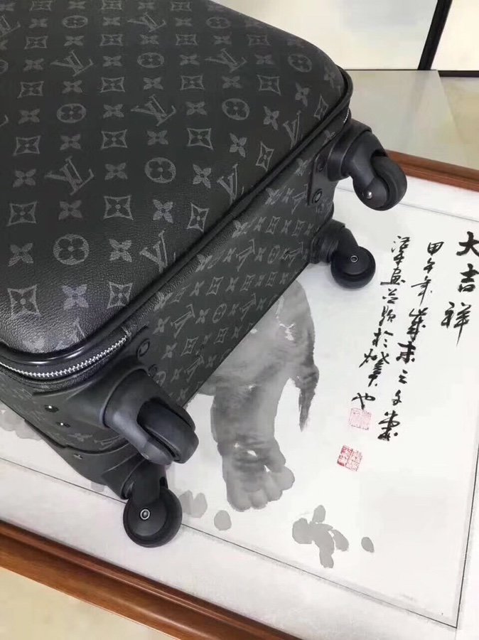 ルイヴィトンバッグコピー 2020新品注目度NO.1 Louis Vuitton  男女兼用 スーツケース