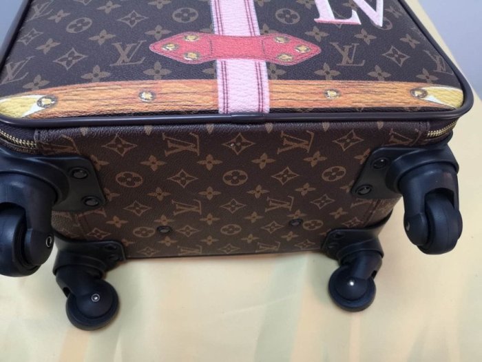 ルイヴィトンバッグコピー 定番人気2020新品 Louis Vuitton  男女兼用 スーツケース